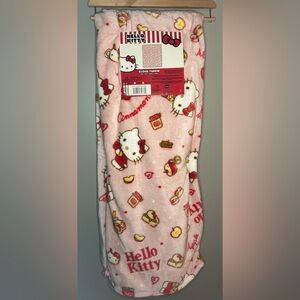 Hello Kitty Fall Apple Pie Throw Blanket NEW Viral 2024